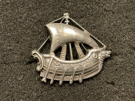 2nd Punjab Regiment 1927 hallmarked silver officers collar badge.