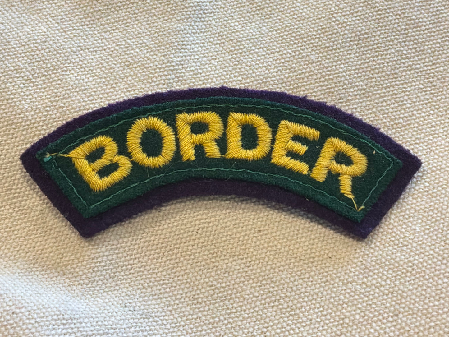Border Regiment Cloth Shoulder Title post-war