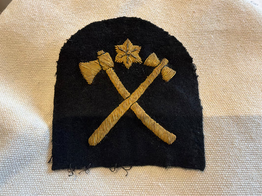 WW1/2 Royal Navy Shipwright/Artisan Branch trade badge