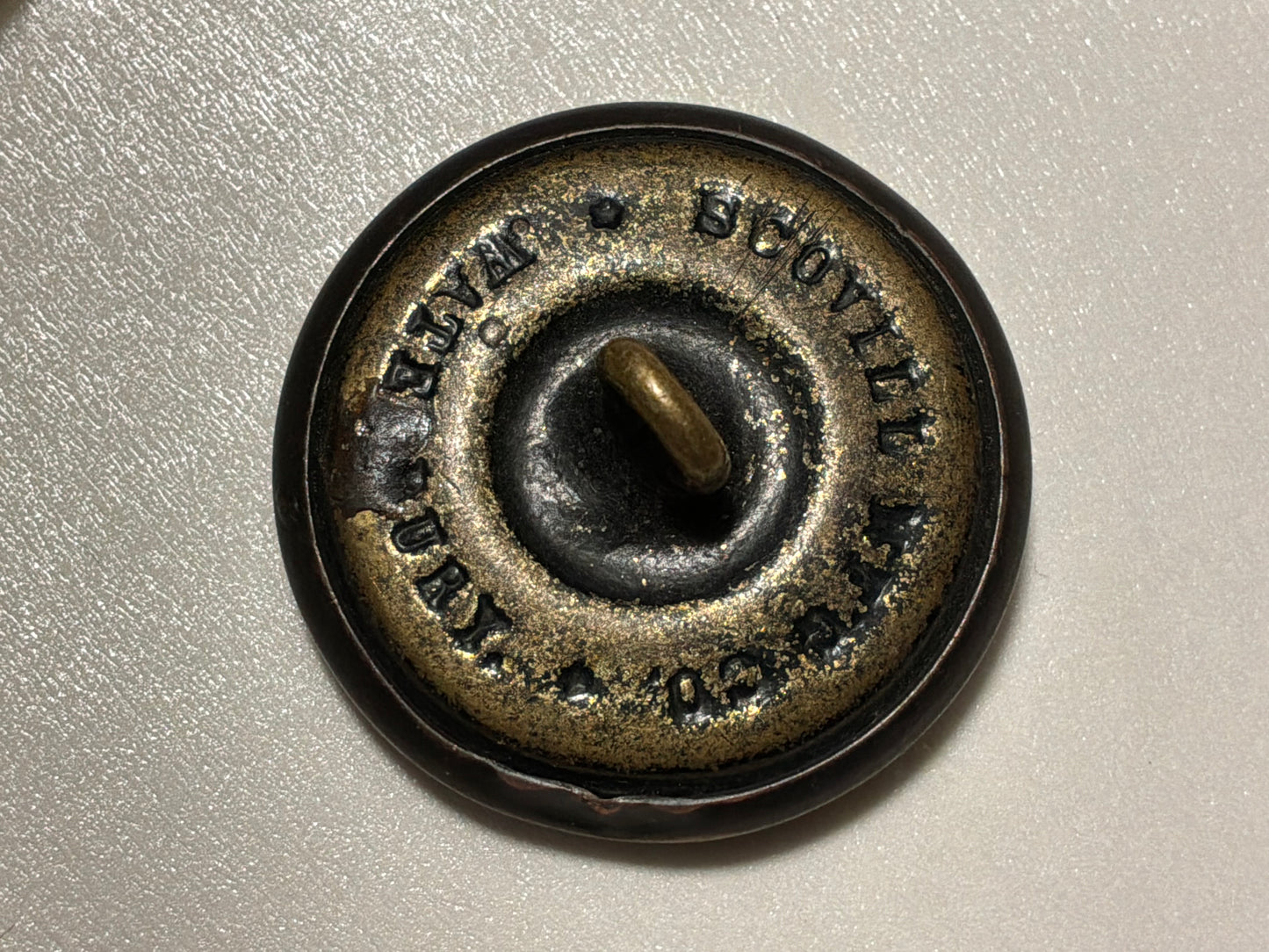 US Navy bronze finished 26mm coat-size button circa 1880-1910