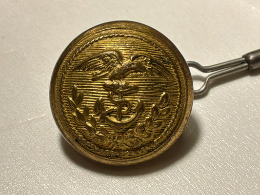 Post 1851 United States Navy Uniform Regulation (Left-Facing Eagle)button