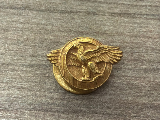 WW2 U.S Ruptured Duck” (Honorable Service Lapel badge)