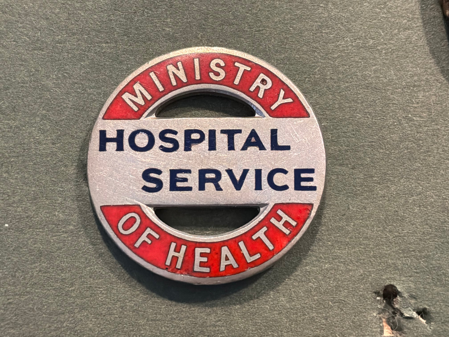 WW2 Ministry of Health Hospital Service lapel badge.