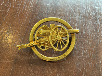 French WWI insigne patriotique ,featuring the famous “75” — the Canon de 75mm modèle 1897 sweetheart.