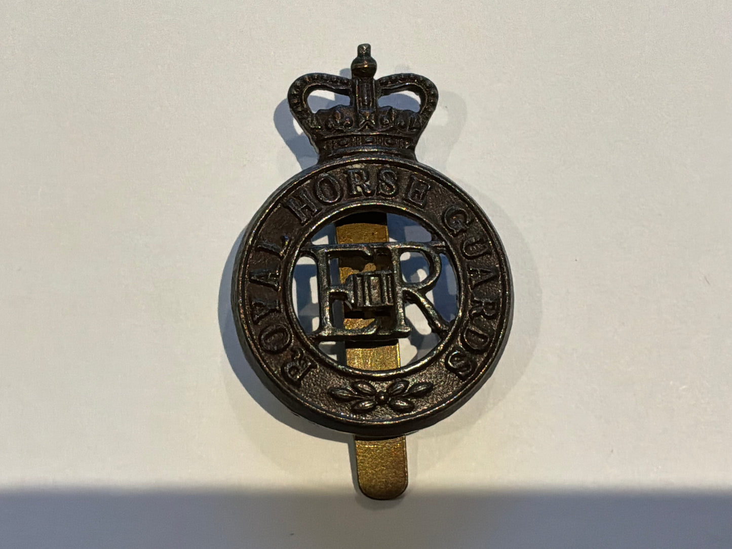 Post 1952 Royal Horse Guards cap badge by Dowler.