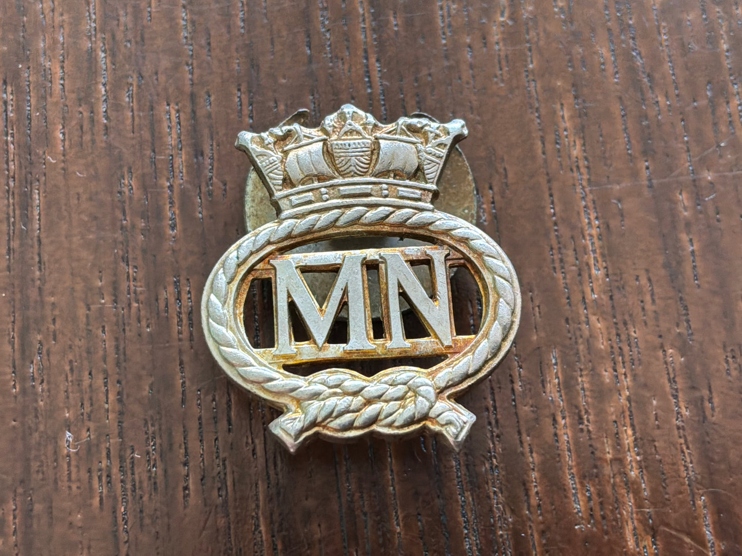 Second World War ‘On War Service’ Merchant Navy 'MN' lapel badge