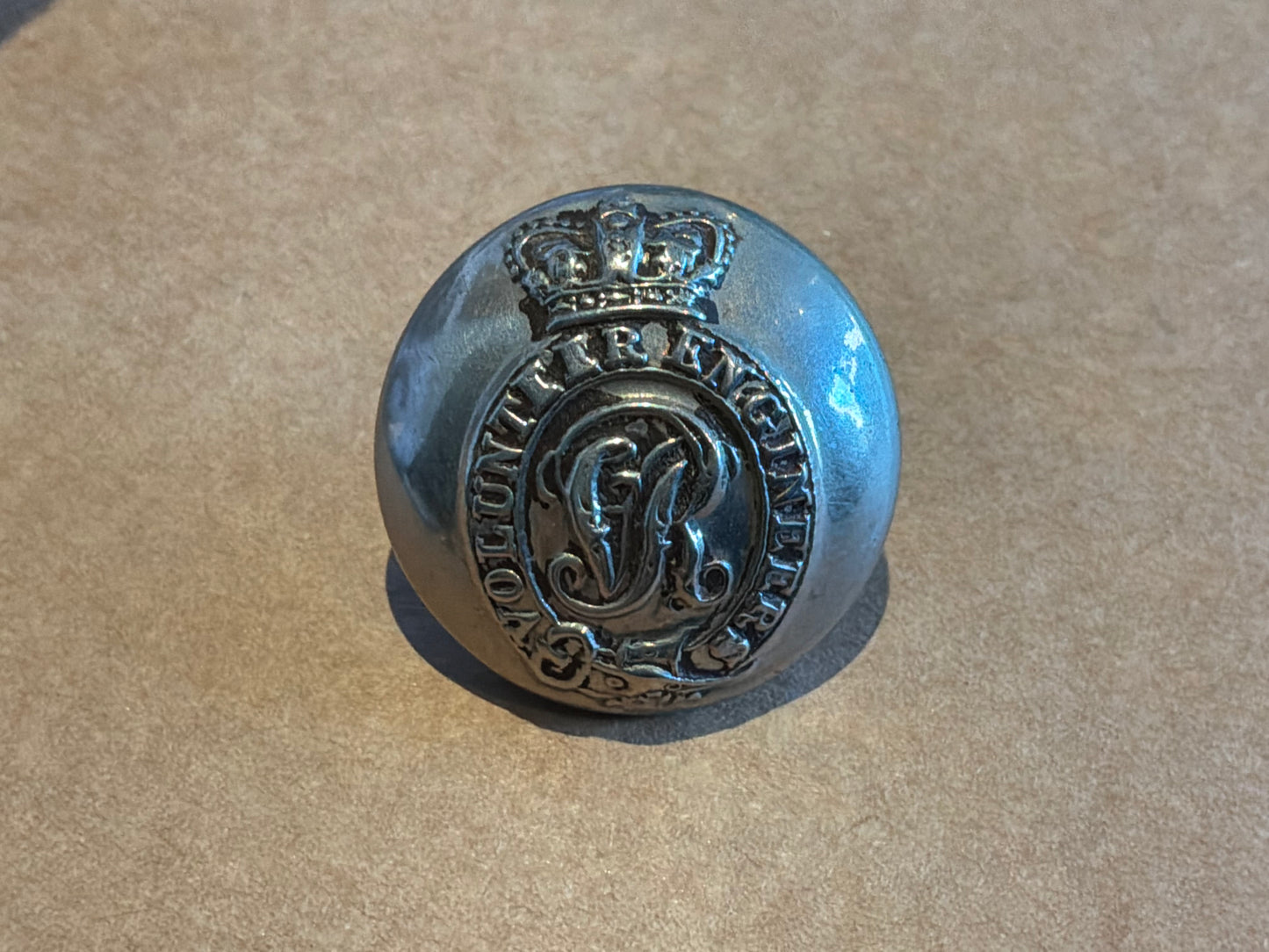 Q.V.C Volunteer Engineers 24mm w/m button by Hobson