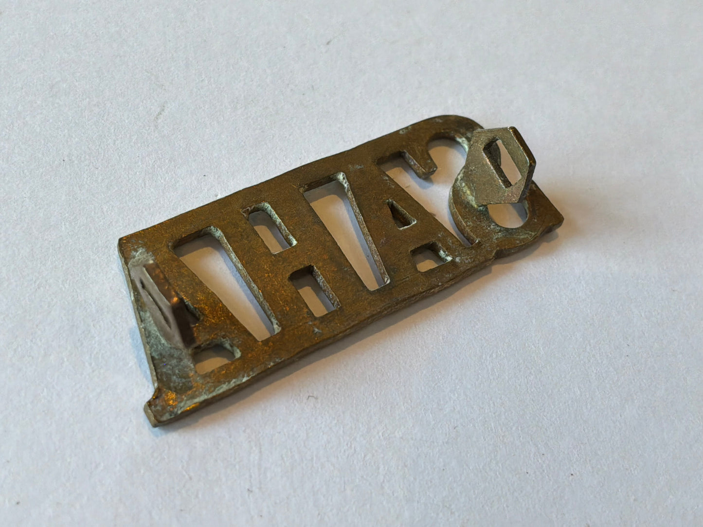 WW1 S.A.H.A (South African Heavy Artillery) brass shoulder title.