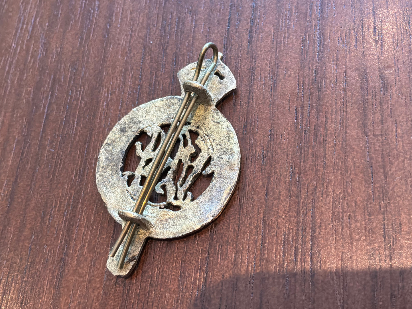 WW1/2 British Indian Army 2nd Queen Victoria’s Own (Madras) Miners & Sappers hat badge.