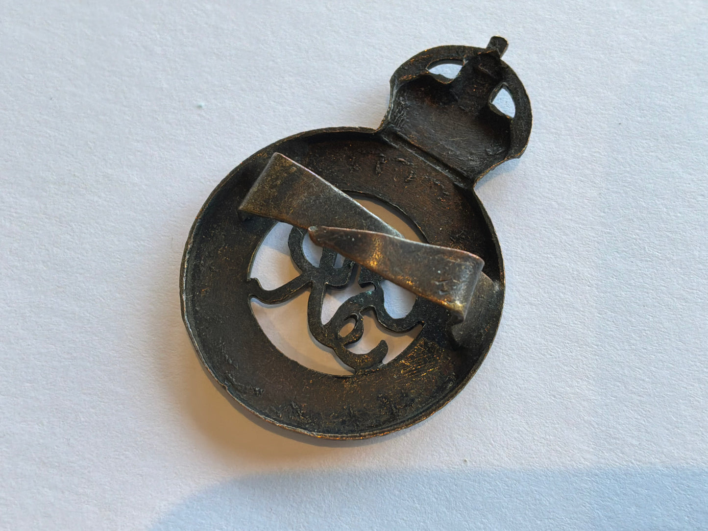 WW2 Royal Horse Guards O.S.D cap badge