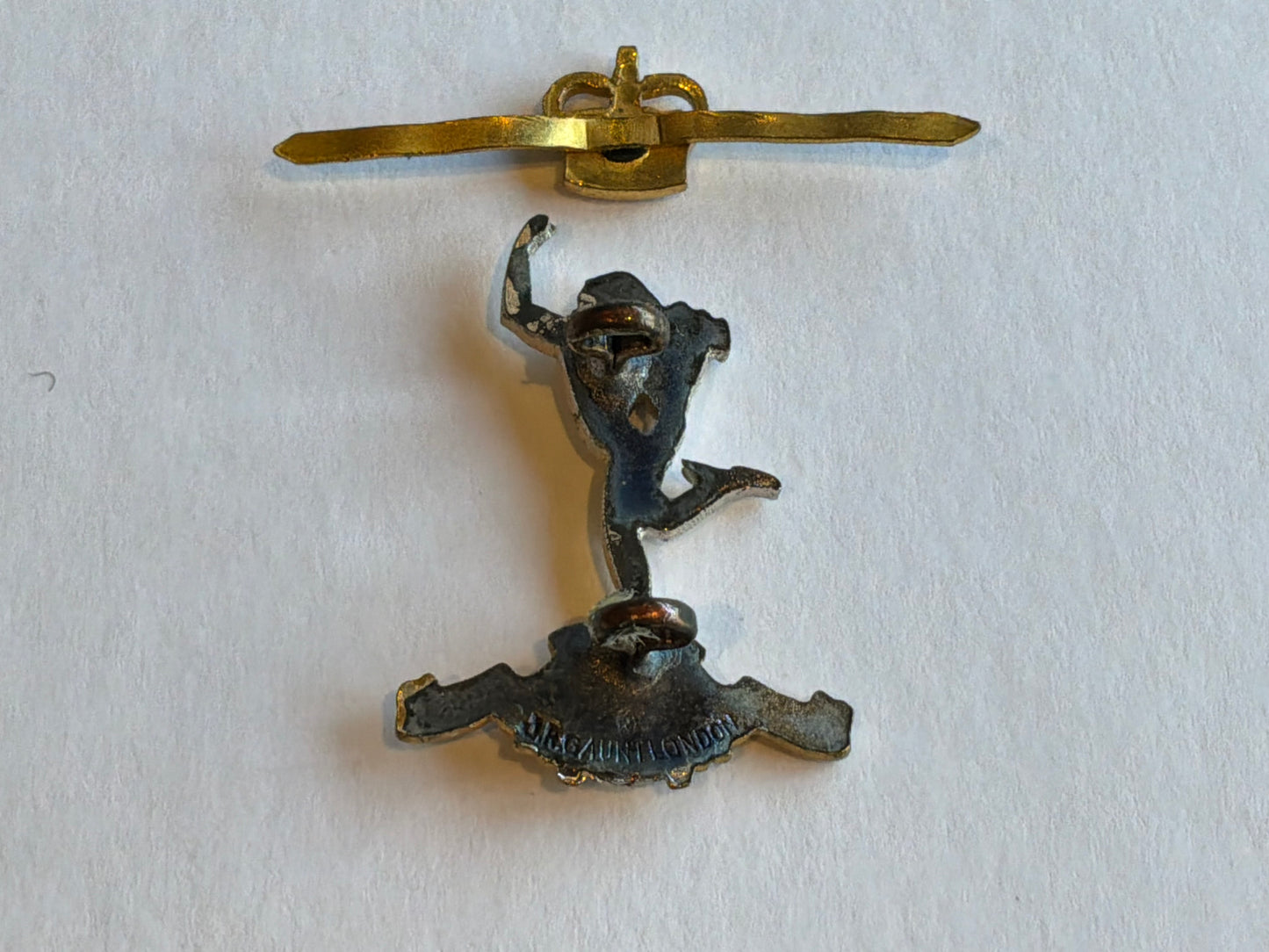 Royal Army Signals Corps officers cap/beret badge by Gaunt.