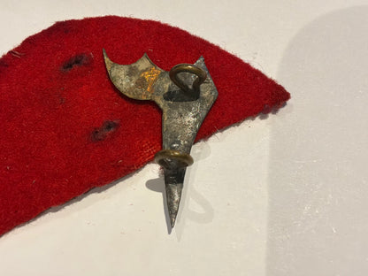 3rd battalion kings african cap badge & backing