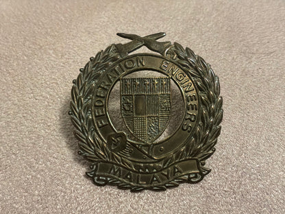 Rare Federation of Malaya Engineers Brass Cap Badge 1953-57.