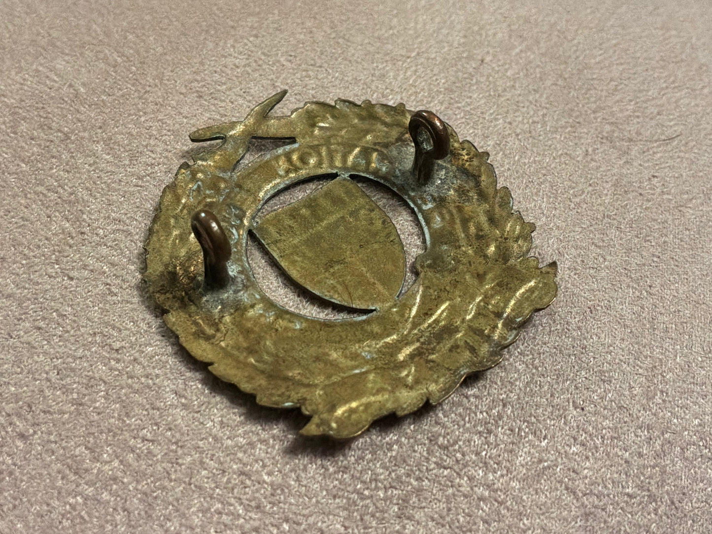 Rare Federation of Malaya Engineers Brass Cap Badge 1953-57.