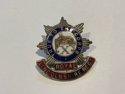 Royal Lincolnshire Regiment button hole enamel badge.