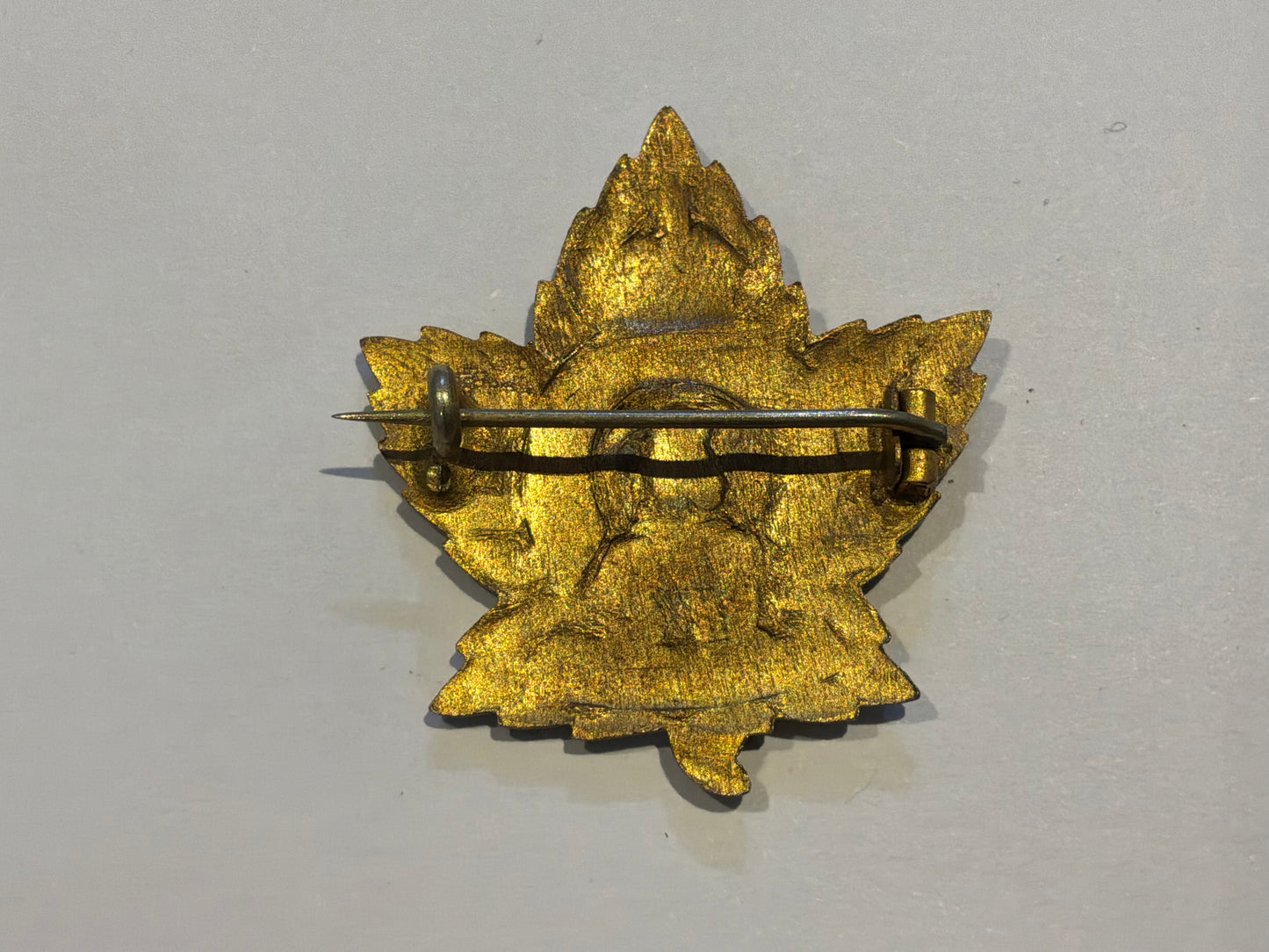 WW1 Canadian 172nd Battalion (Rocky Mountain Rangers) enamel sweetheart.