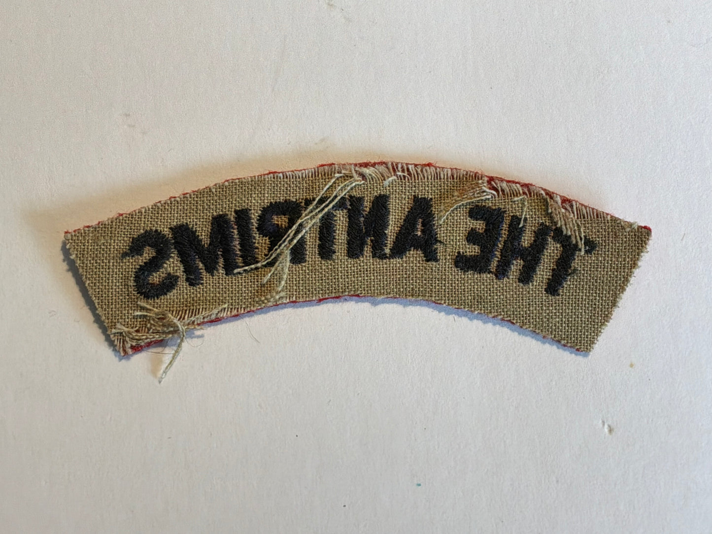 THE ANTRIMS (591 Independent Field Squadron RE) cloth shoulder title.