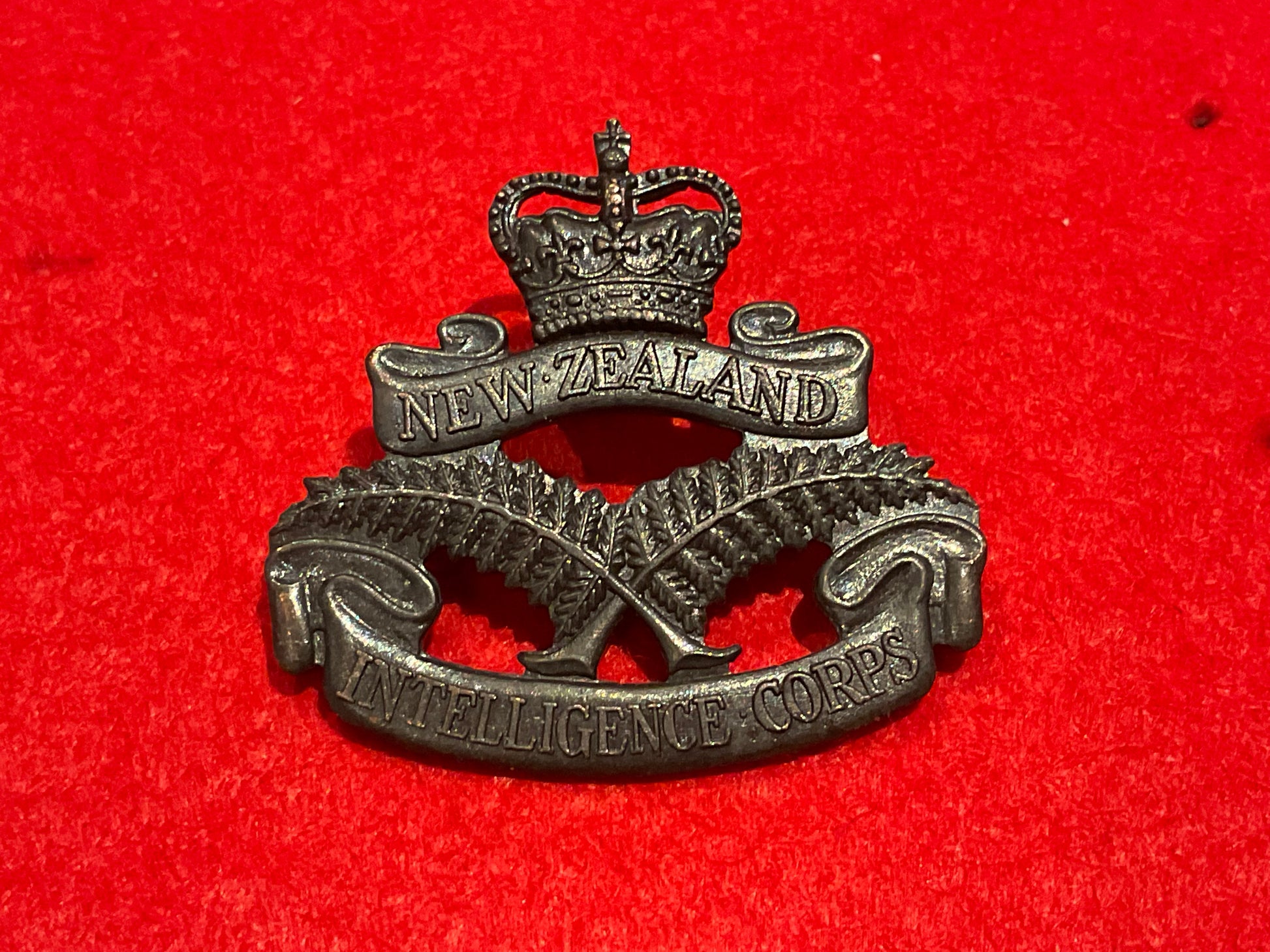 New Zealand Intelligence Corps cap badge