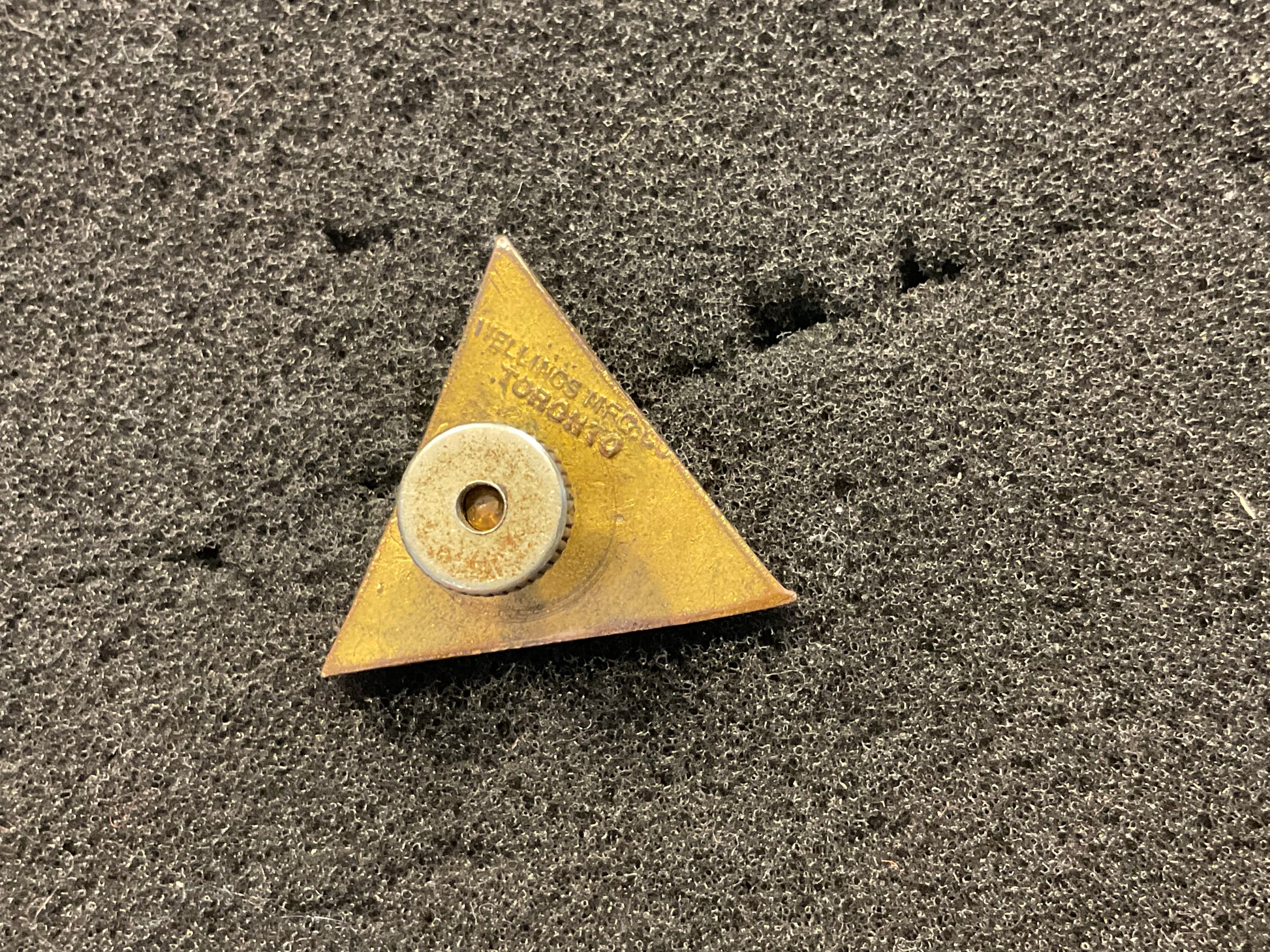 WW1 Canadian Amputations Association of the Great War (War Amps) lapel badge