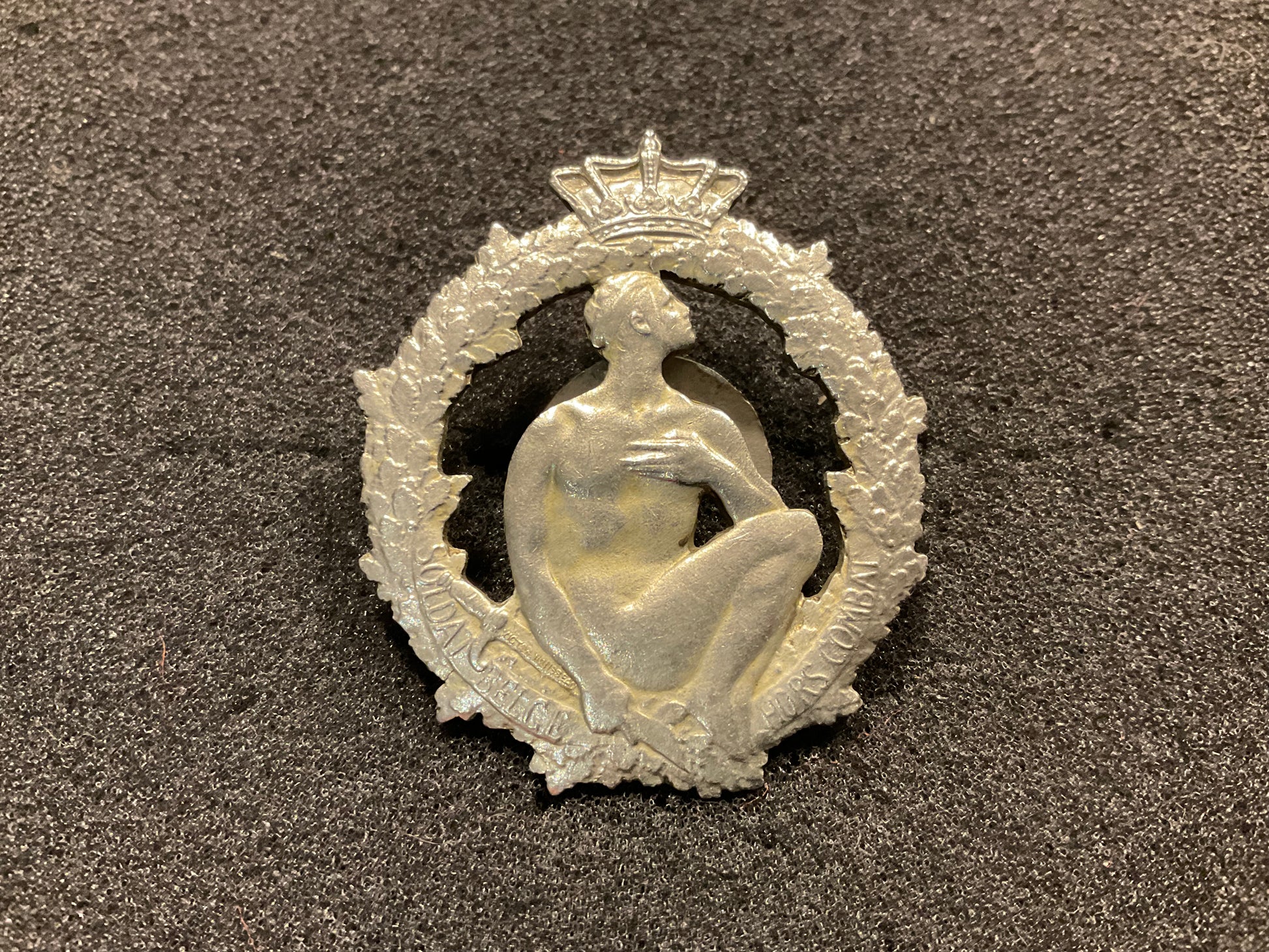 WW1  “Soldat Belge Hors Combat” Belgian Disabled Soldiers lapel badge