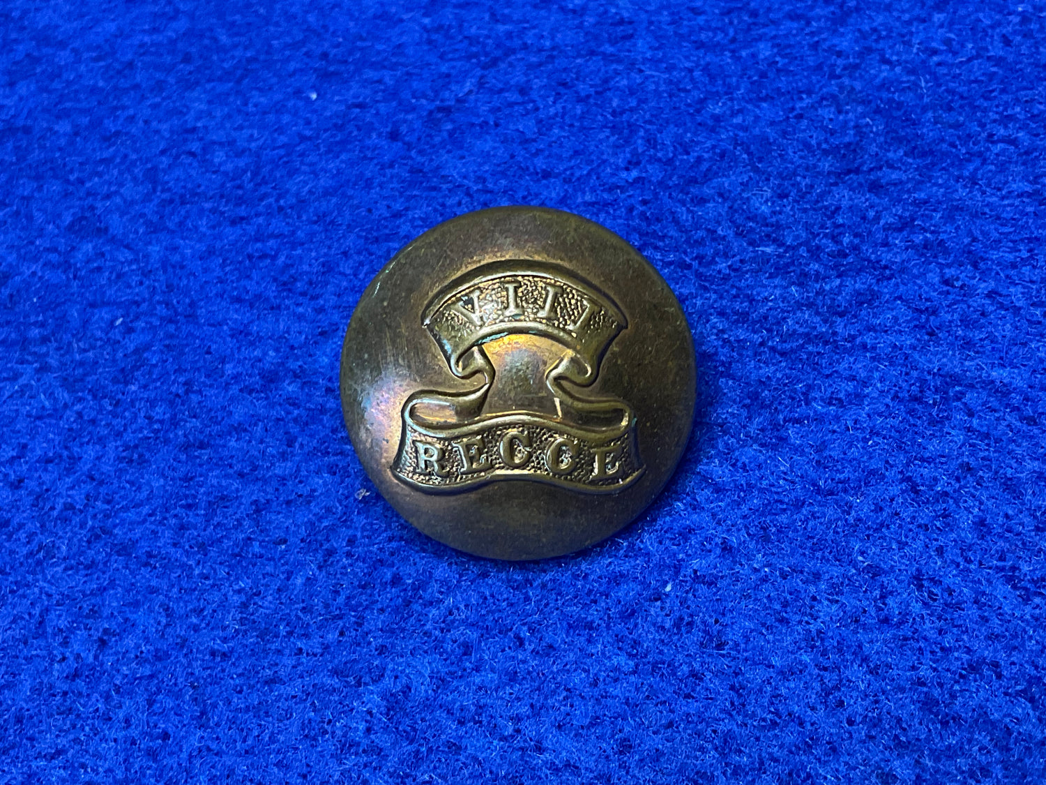 WW2 Canadian VIII 8th Recce large 25mm brass button front