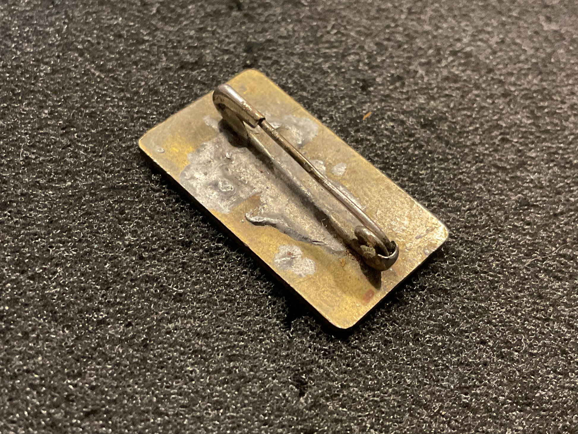 WW2 Dutch Liberation Day badge, 5 May 1945 (“Nederland Vrij”)