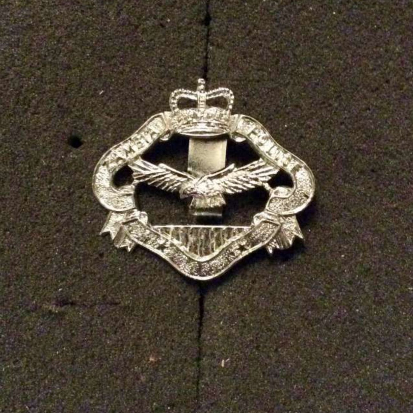 Gradia Militaria -  Zambia Police Force Cap Badge