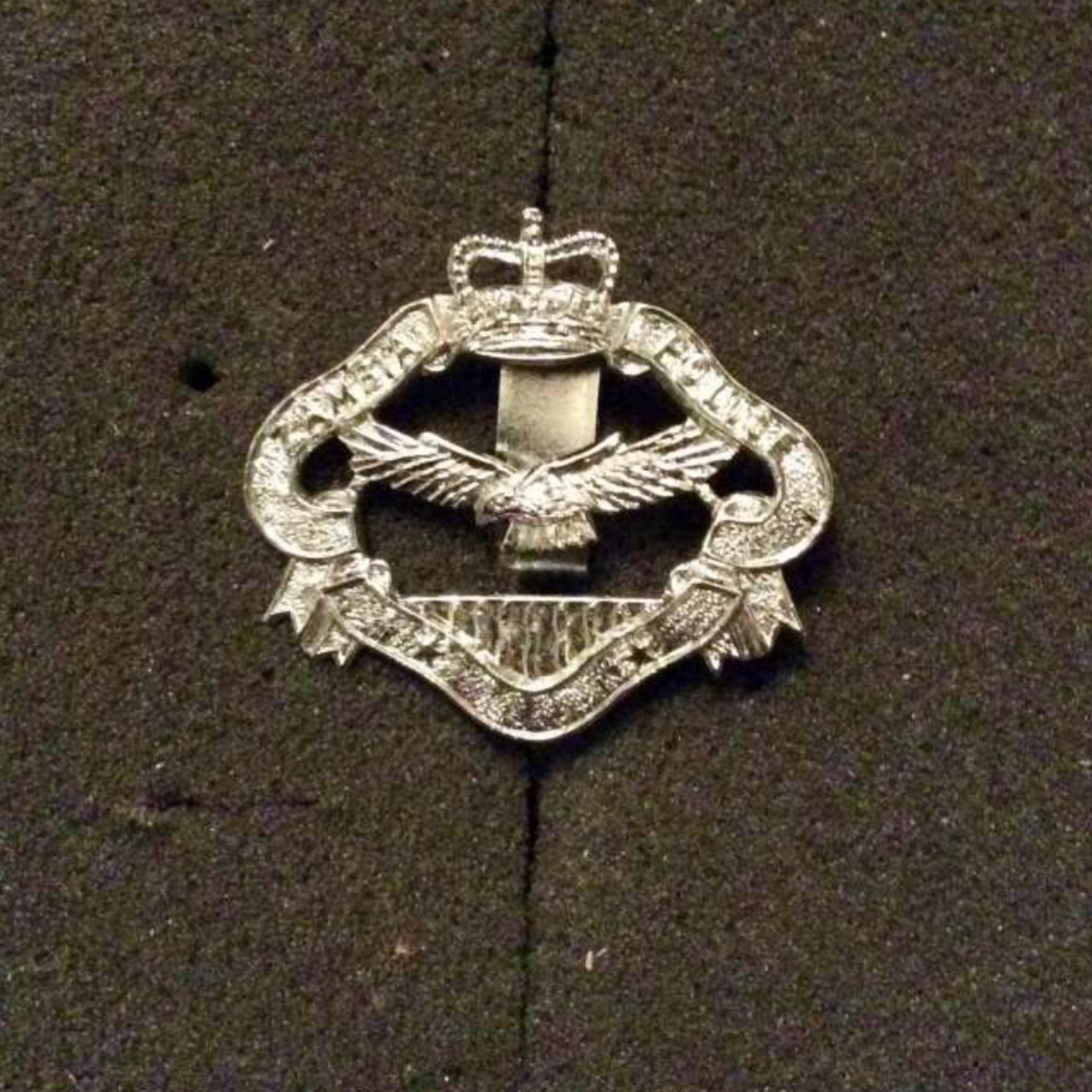 Gradia Militaria -  Zambia Police Force Cap Badge