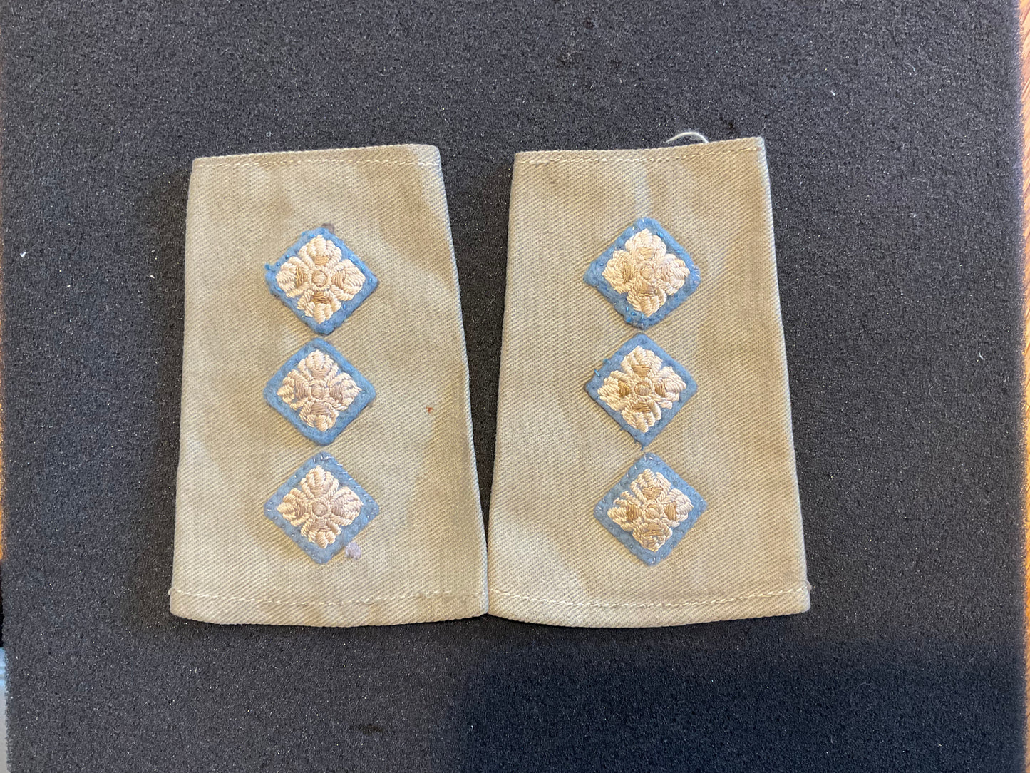 WW2, Malaya era Parachute Regiment Captains cloth slides.