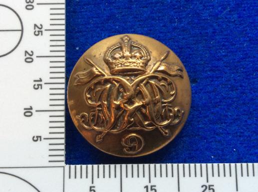 9th Queens Royal Lancers K/C Button 