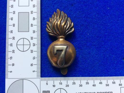 7th London Cap badge