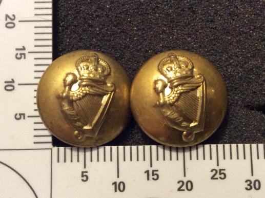 Post 1902 Irish Guards Brass Hat Buttons 