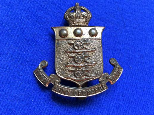 WW2 Indian Army Ordnance Corps Brass Cap badge