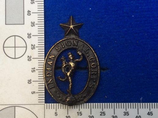 WW2 Indian Army Signal Corps Collar Badge , right facing 