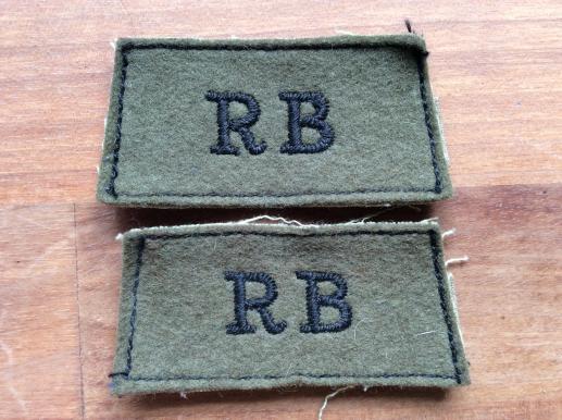 WW2 Slip-On RB ( Rifle Brigade) Shoulder Titles 