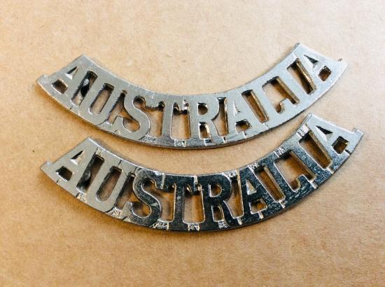 AUSTRALIA white metal Armoured Corps Shoulder Titles