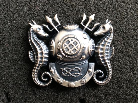 U.S Navy Master Divers Breast Badge ( Enlisted Ranks)