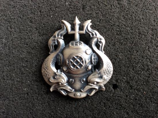 US Navy Regulation Scuba Diver Breast badge