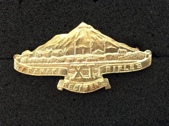 WW1/2 N.Z 11th ( Taranaki Rifles) Regiment Cap Badge