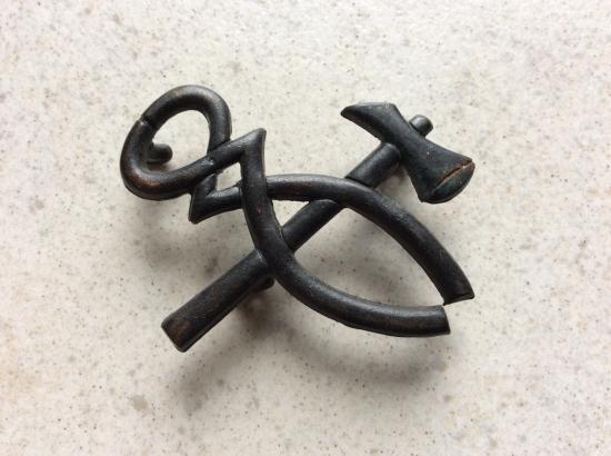 WW2 Australian Amourers/ Artificers trade badge