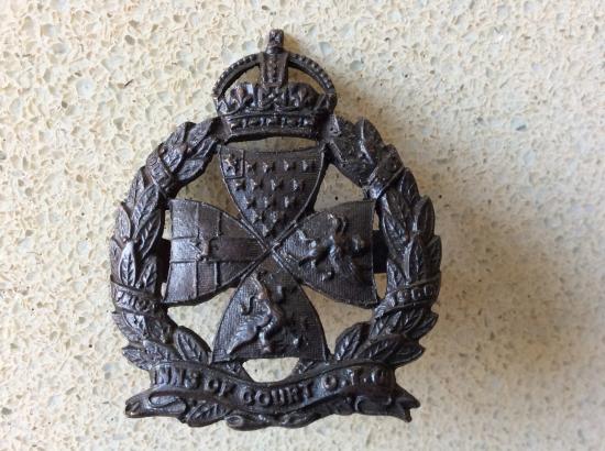 K/C Inns Of Court O.T.C cap badge