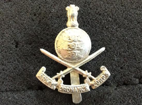 Post 1947 Indian Army Ordnance Corps Cap Badge