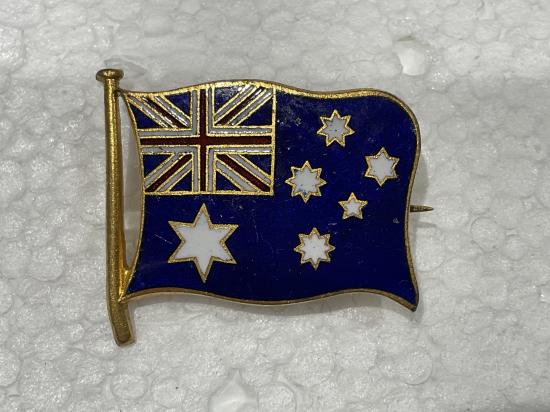 Australian flag patriotic gilt & enamel lapel badge