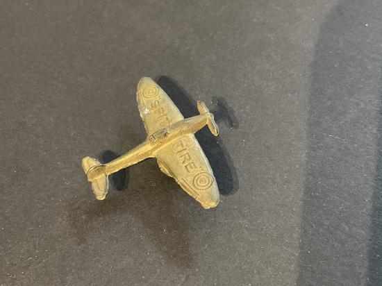 WW2 Spitfire fund lapel badge