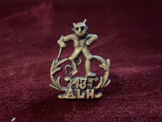 WW1 13th A.L.H (Australian Light Horse) collar badge