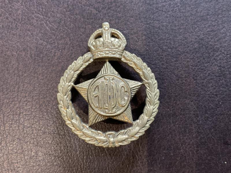 WW2 Indian Army Dental Corps cap badge