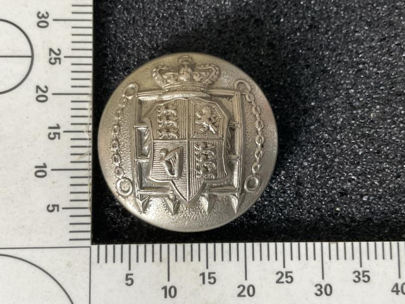 QVC 22nd (Queens) Middlesex Rifle Volunteers w/m button