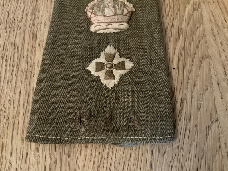 WW2 Royal Indian Artillery Colonels cloth rank slide