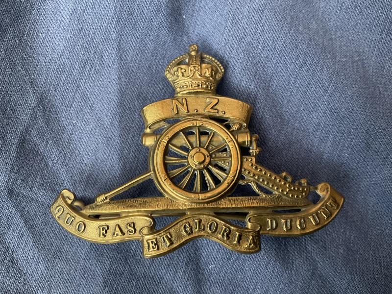WW1 New Zealand Artillery cap badge by Gaunt London
