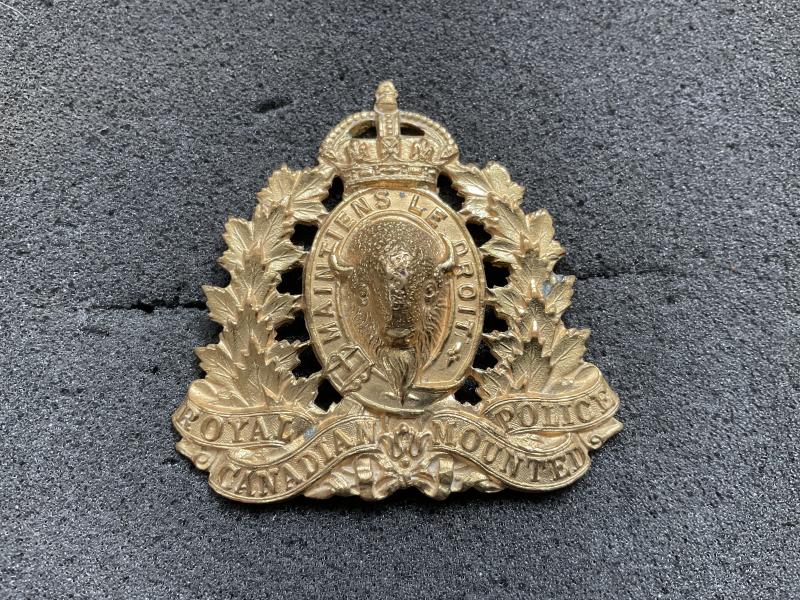 K/C Royal Canadian Mounted Police cap badge